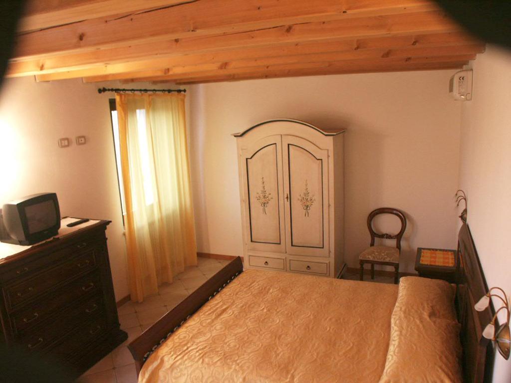 Agriturismo Colombarola Sona Quarto foto